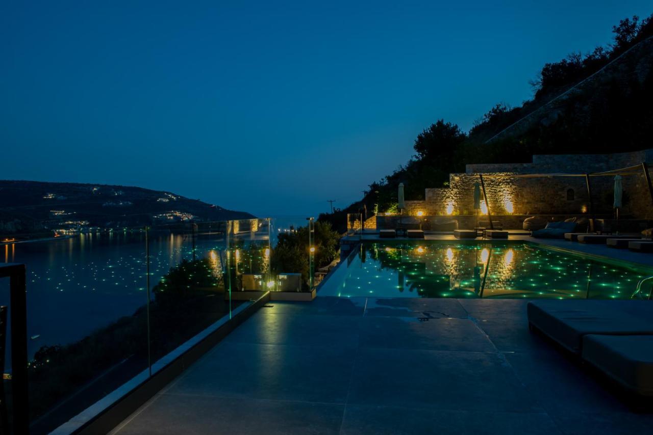 Manifest Boutique Hotel Oitylo Esterno foto