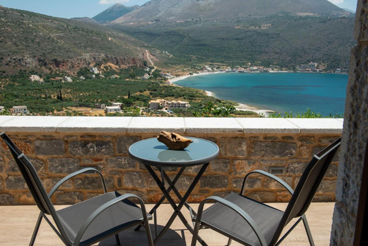 Manifest Boutique Hotel Oitylo Esterno foto