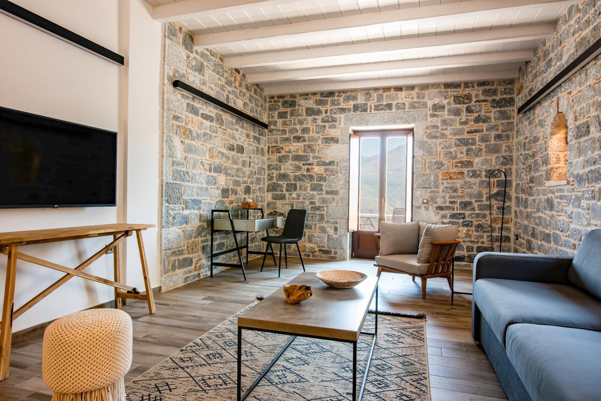 Manifest Boutique Hotel Oitylo Esterno foto